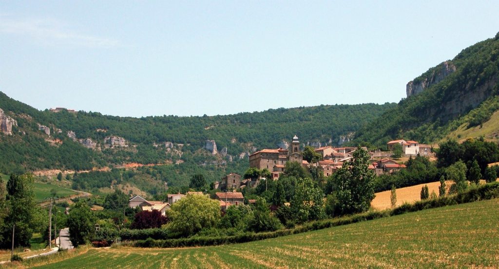 SaintGeniez de Bertrand Gîte de groupe La Communale